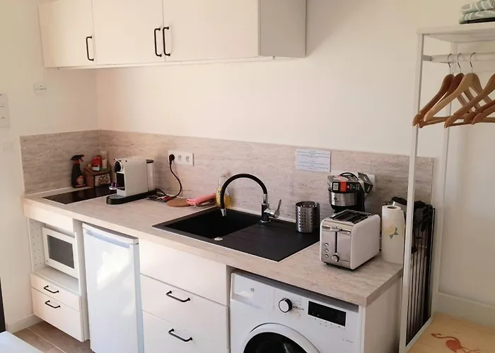 Studio Logement Entier Calme Neuf Climatise Avec Exterieur