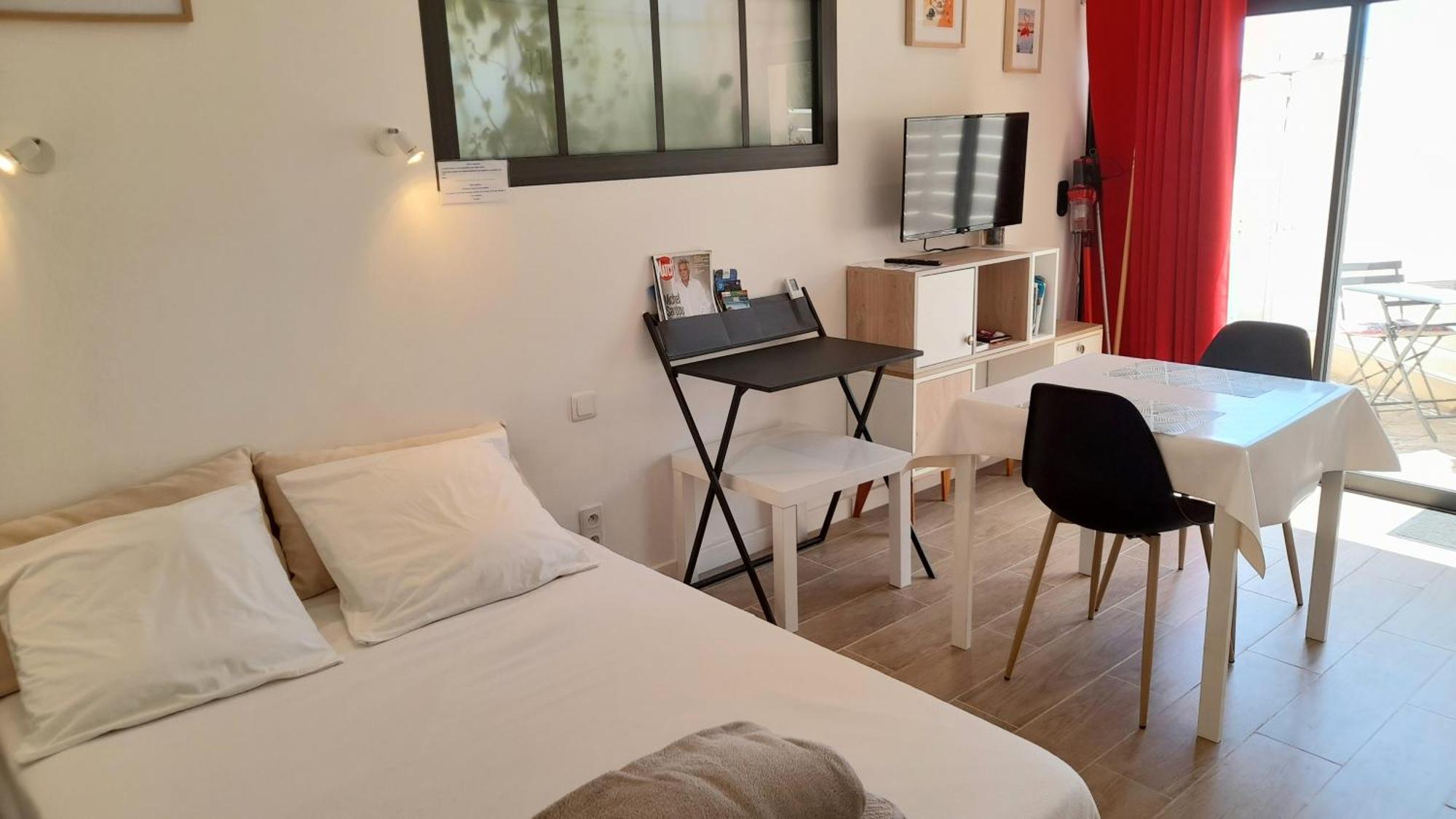 Entier Calme Neuf Climatise Avec Exterieur Appartement *